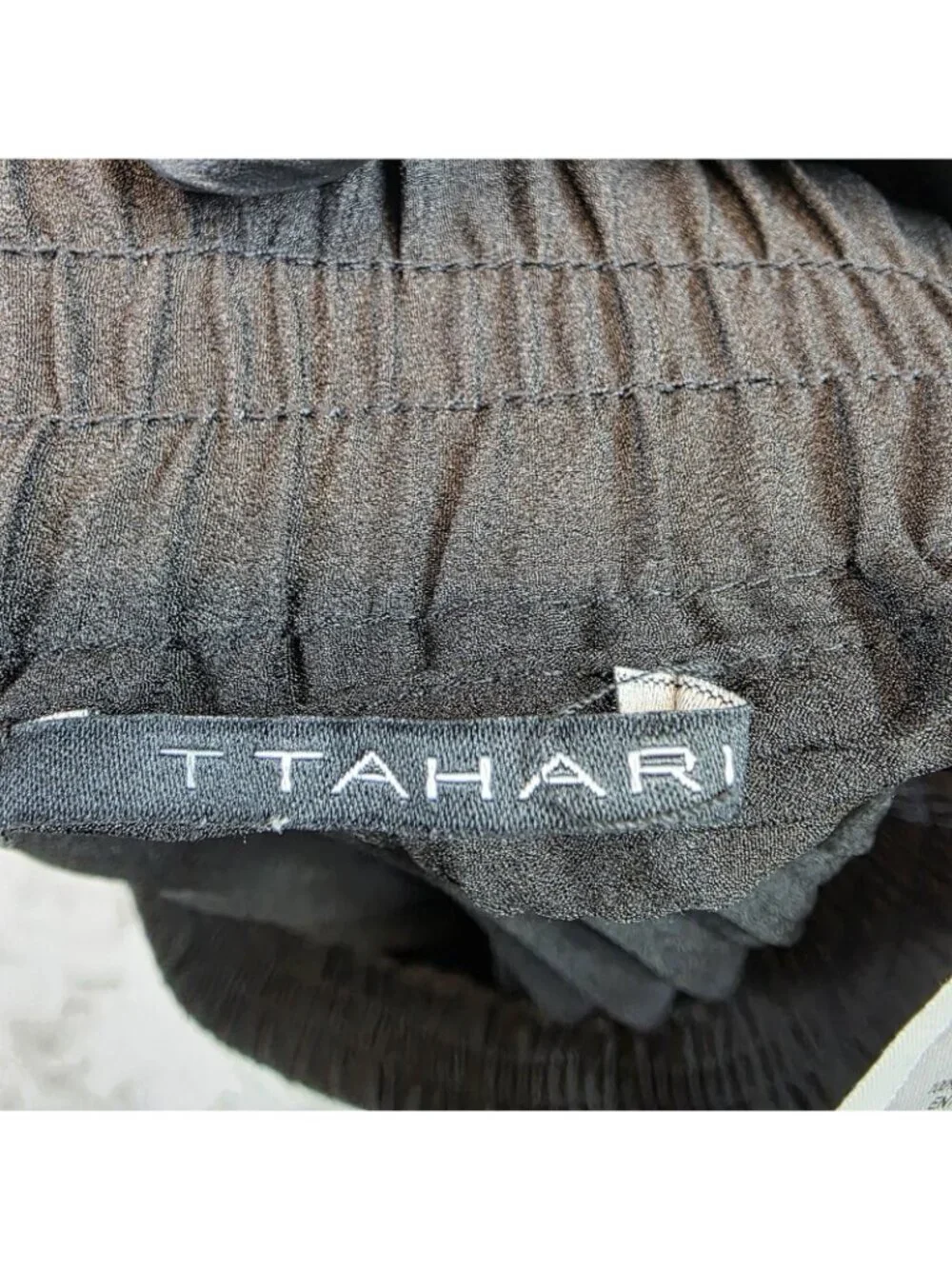 T Tahari Skirt Womens M Black Pleated Midi Elastic Waist Pull On Work Office - Picture 3 of 8